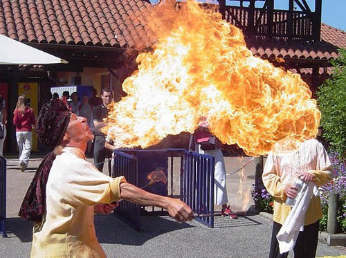 Animation cracheur de feu