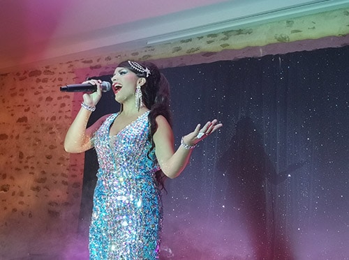 chanteuse cabaret